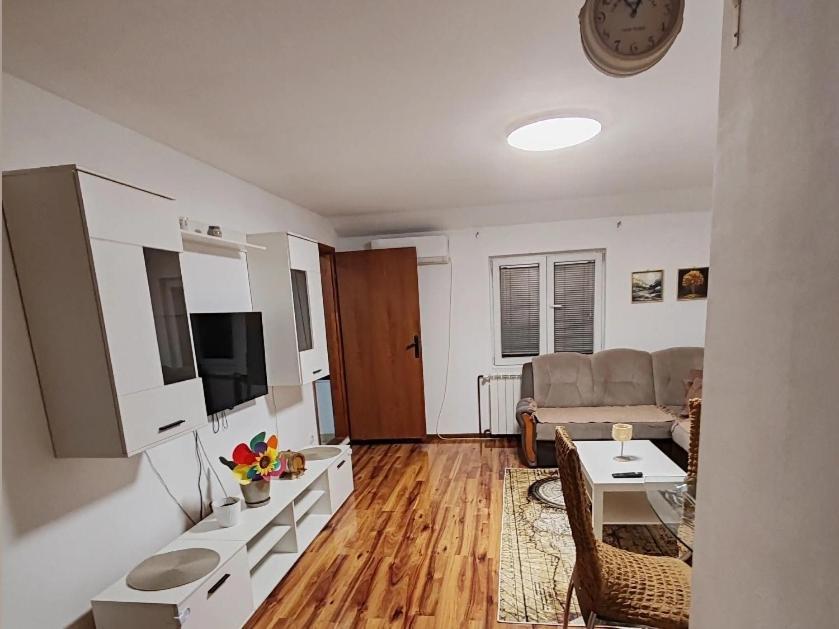Stan Na Dan Balans Apartment Ledine Ngoại thất bức ảnh